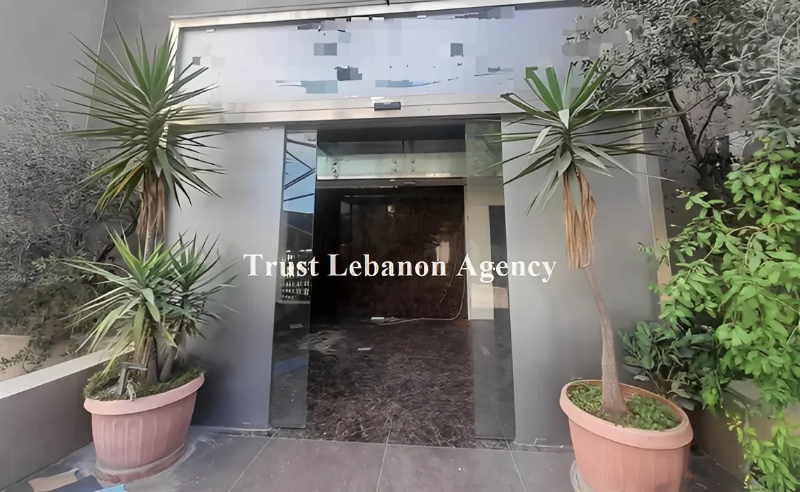 Office for sale in Metn, Roumieh