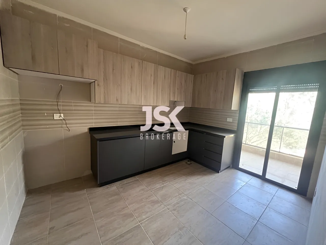 Apartment for Sale in Baabdat