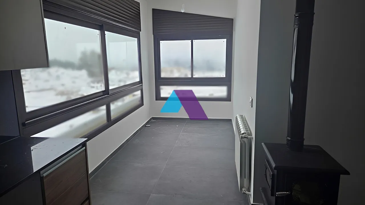Chalet for sale in Laqlouq
