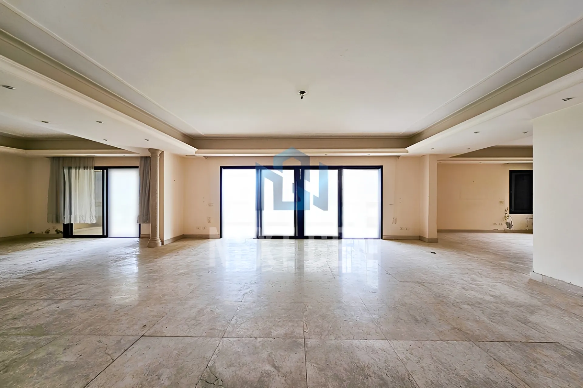 Apartment for sale in Ain El Tineh, Beirut, Lebanon - 4 bed, 5 bath