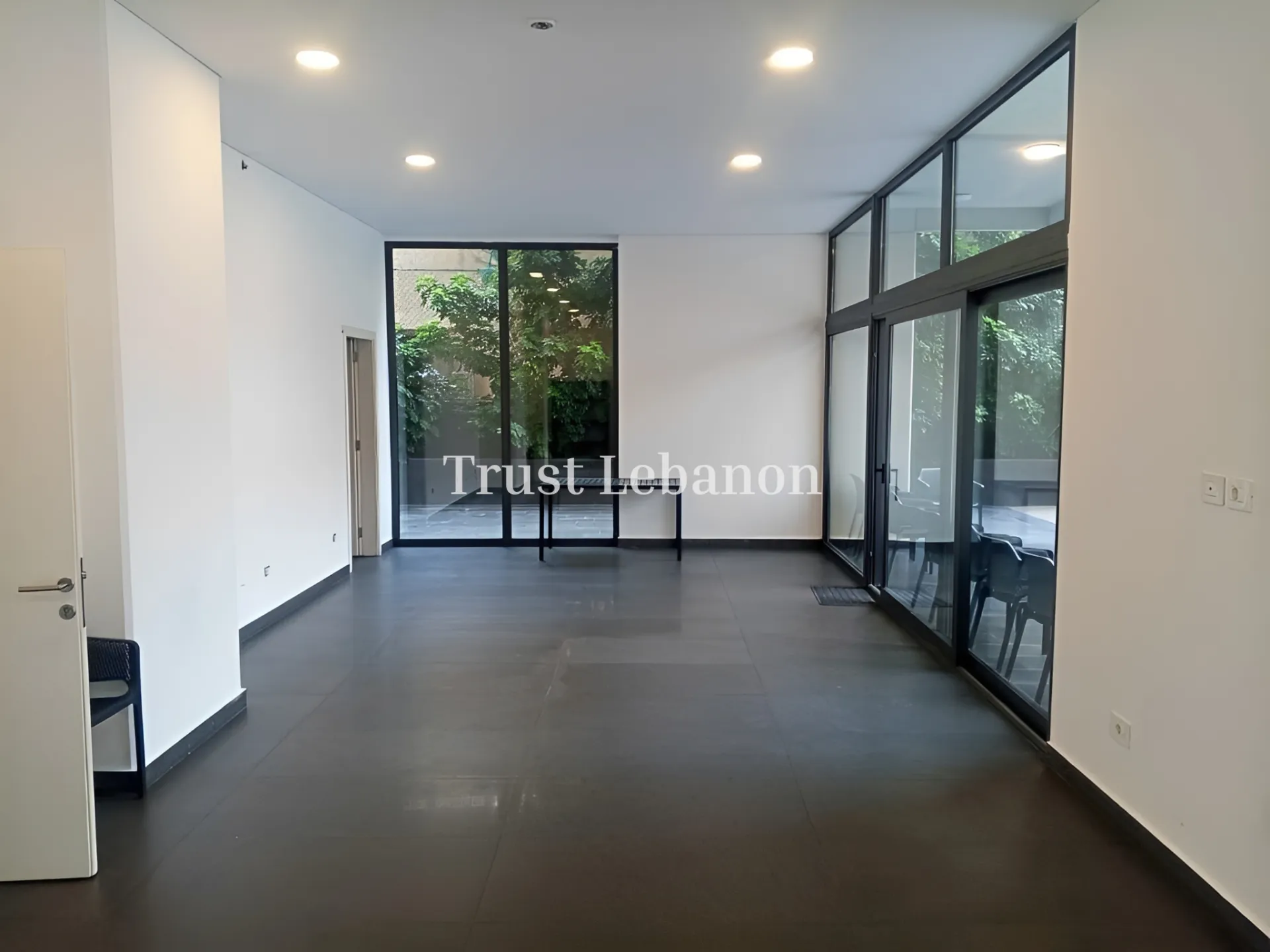 Apartment for rent in Clemenceau, Bayrut, Lebanon