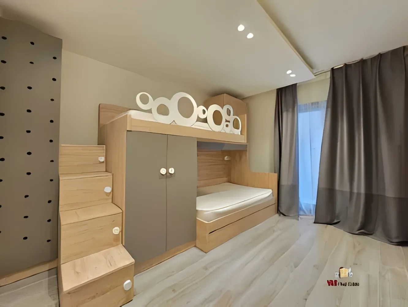 Apartment for Rent in Faqra - 3 bed, 4 bath