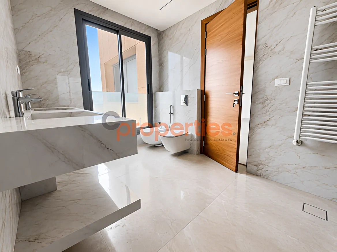 Apartment for sale in Raoucheh, Beirut, Lebanon