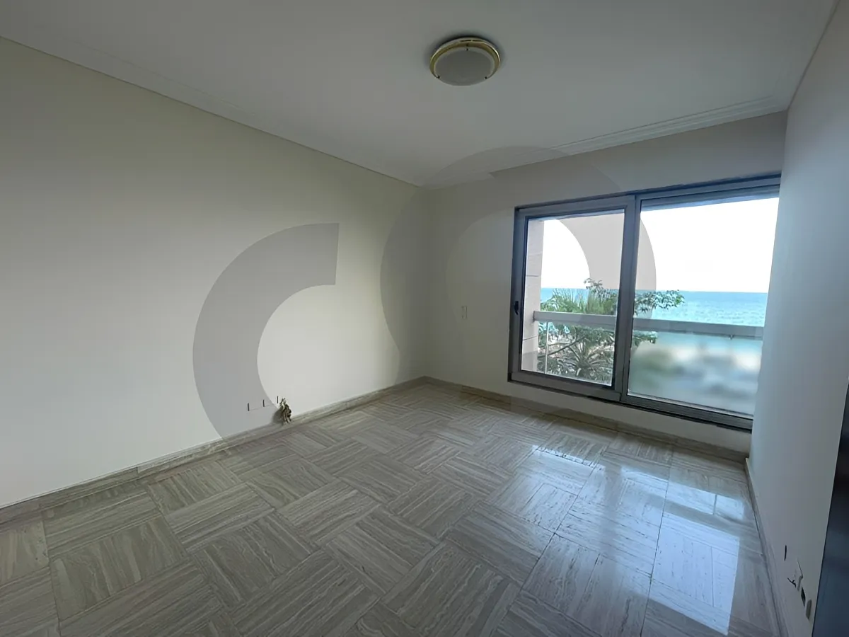 Apartment for Sale in Ain Al Mraiseh, Beirut, Lebanon