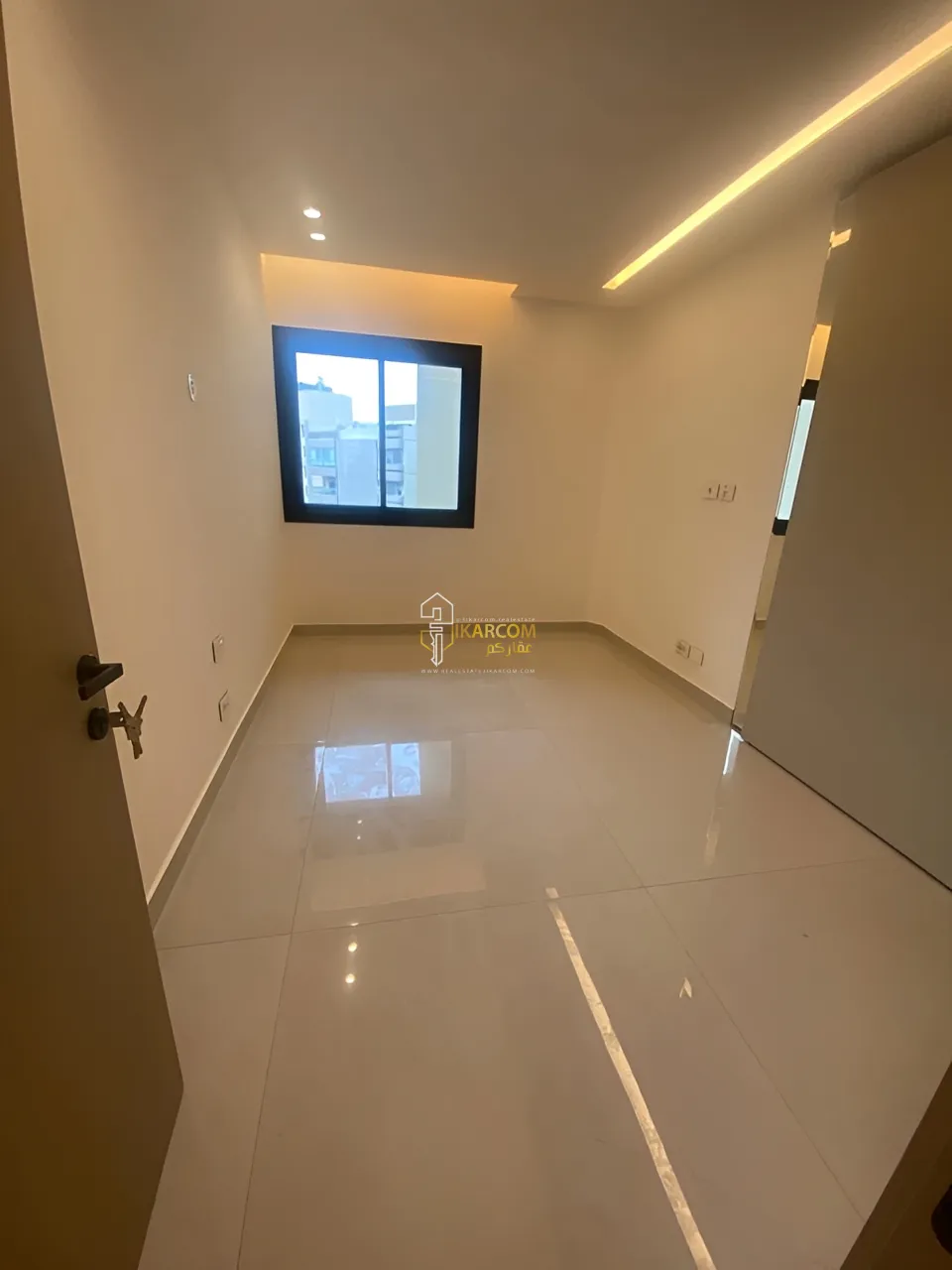 Apartment for sale in Ramlet El Baida, Bayrut, Lebanon
