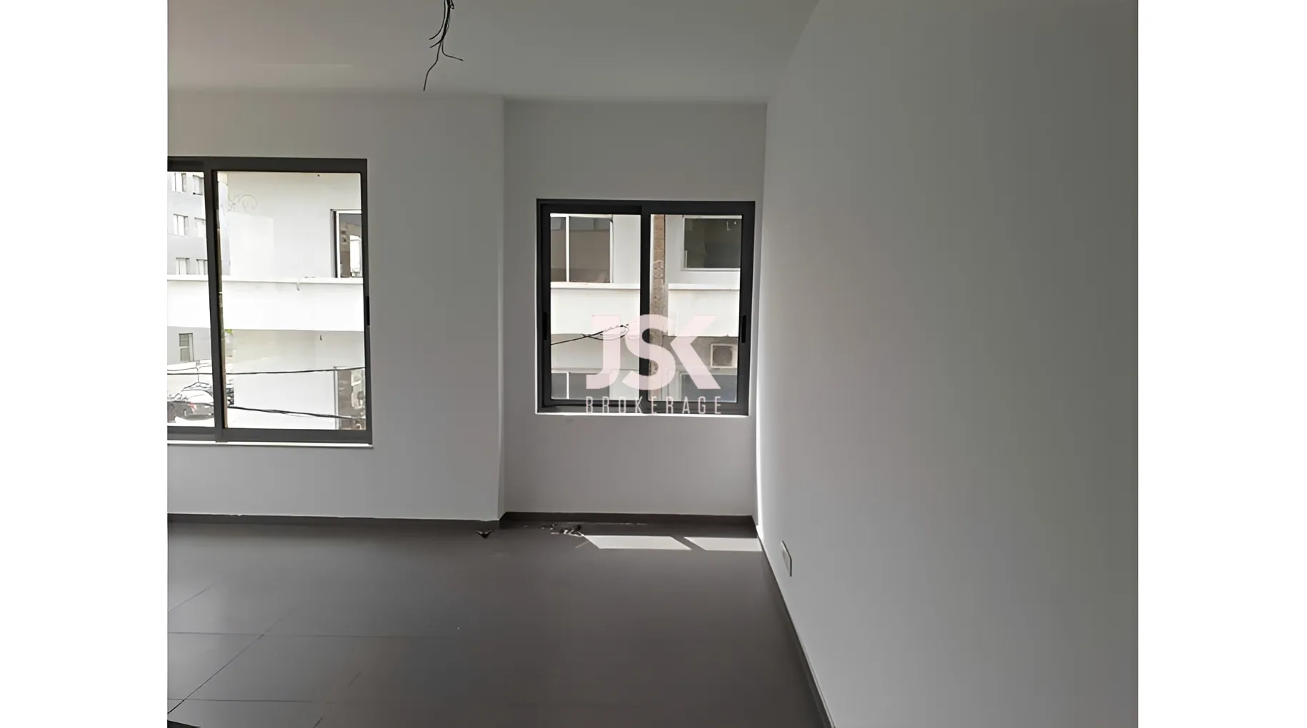 Office for Rent in Dekwaneh