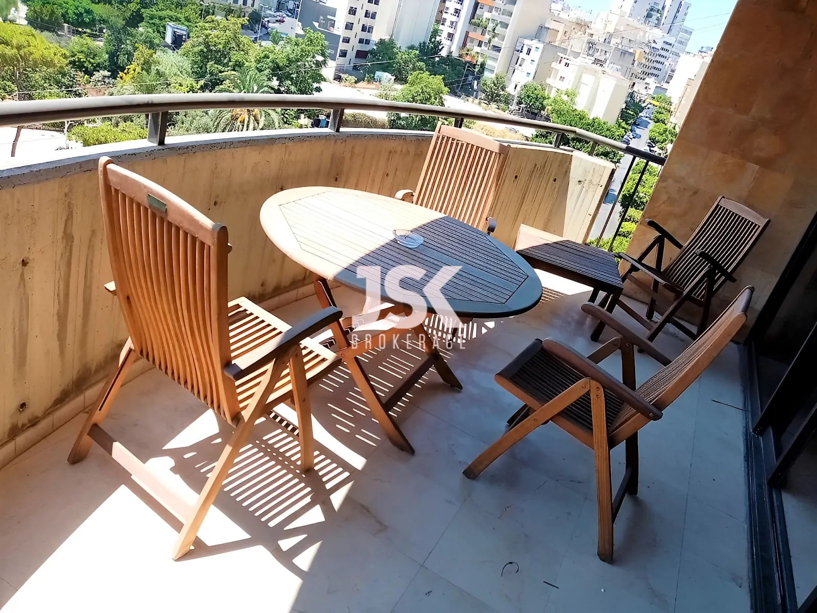 Apartment for Sale in Sioufi