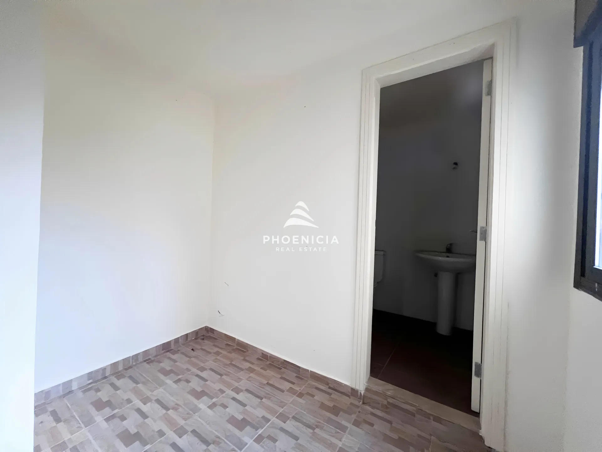 Apartment for Sale in Aamchit - 3 bed, 3 bath