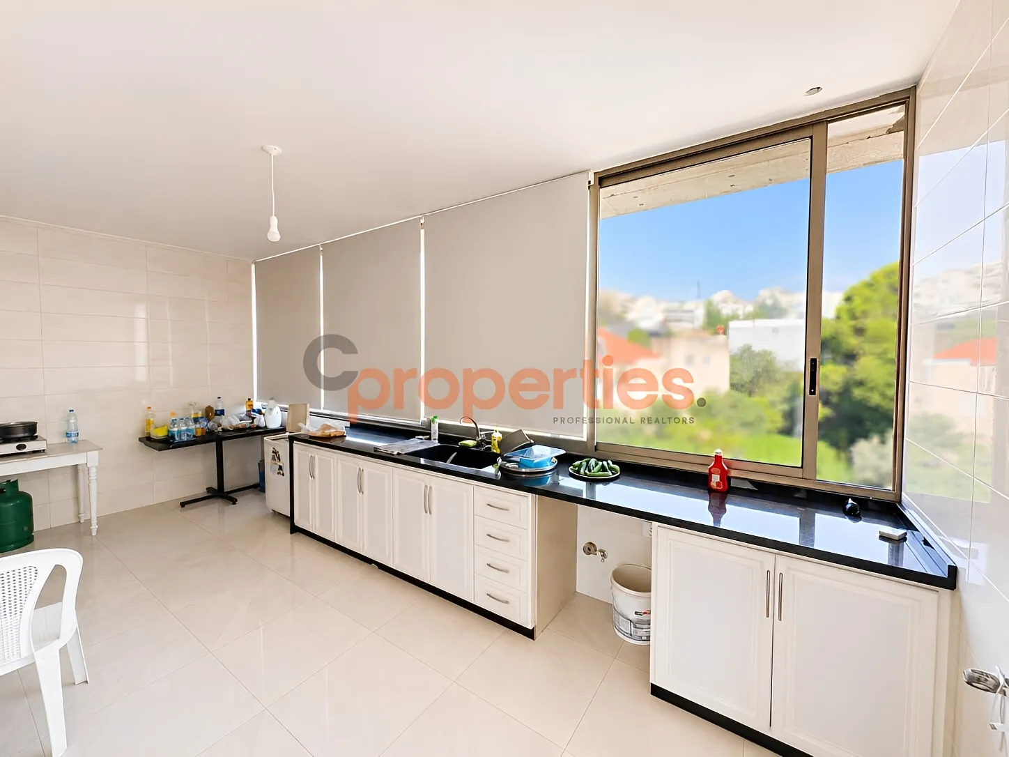 Apartment for rent in Baabda, Lebanon - 3 bed, 3 bath