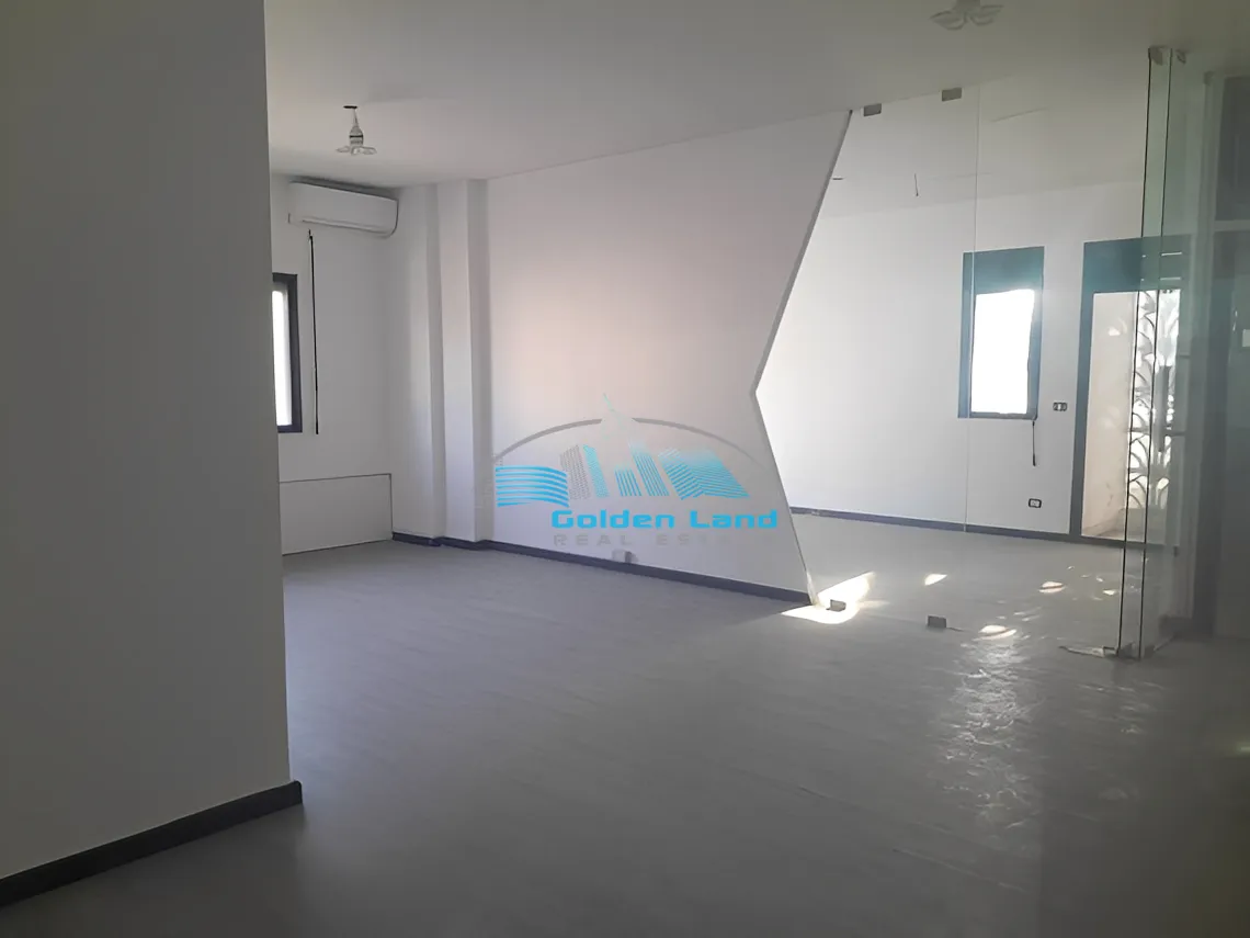 Shop for rent in Baabdat