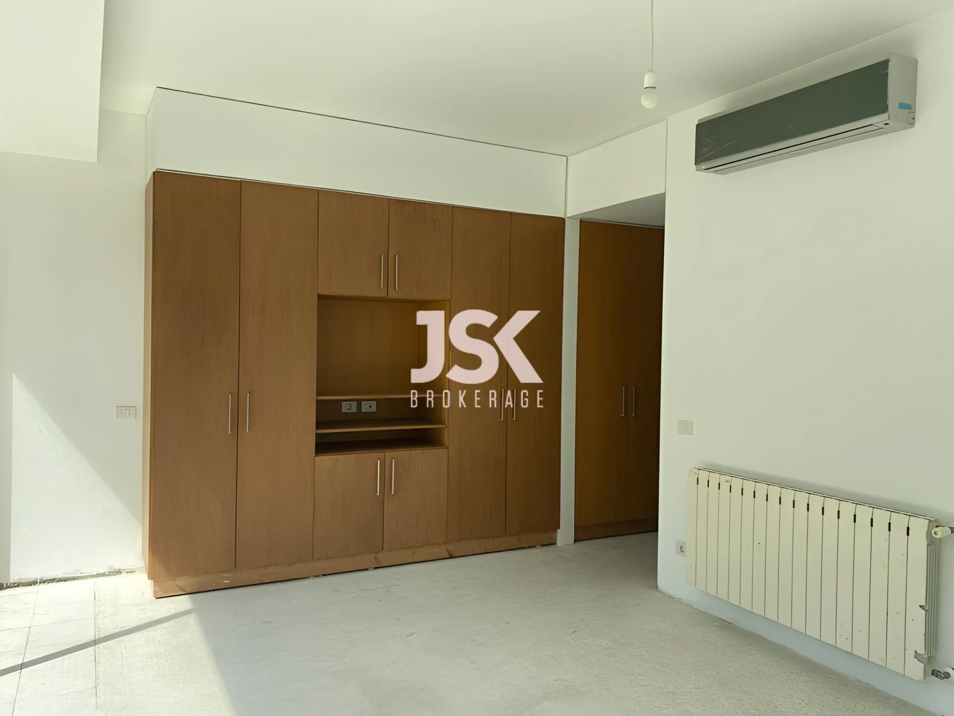 Apartment for Sale in Achrafieh - 3 bed, 3 bath