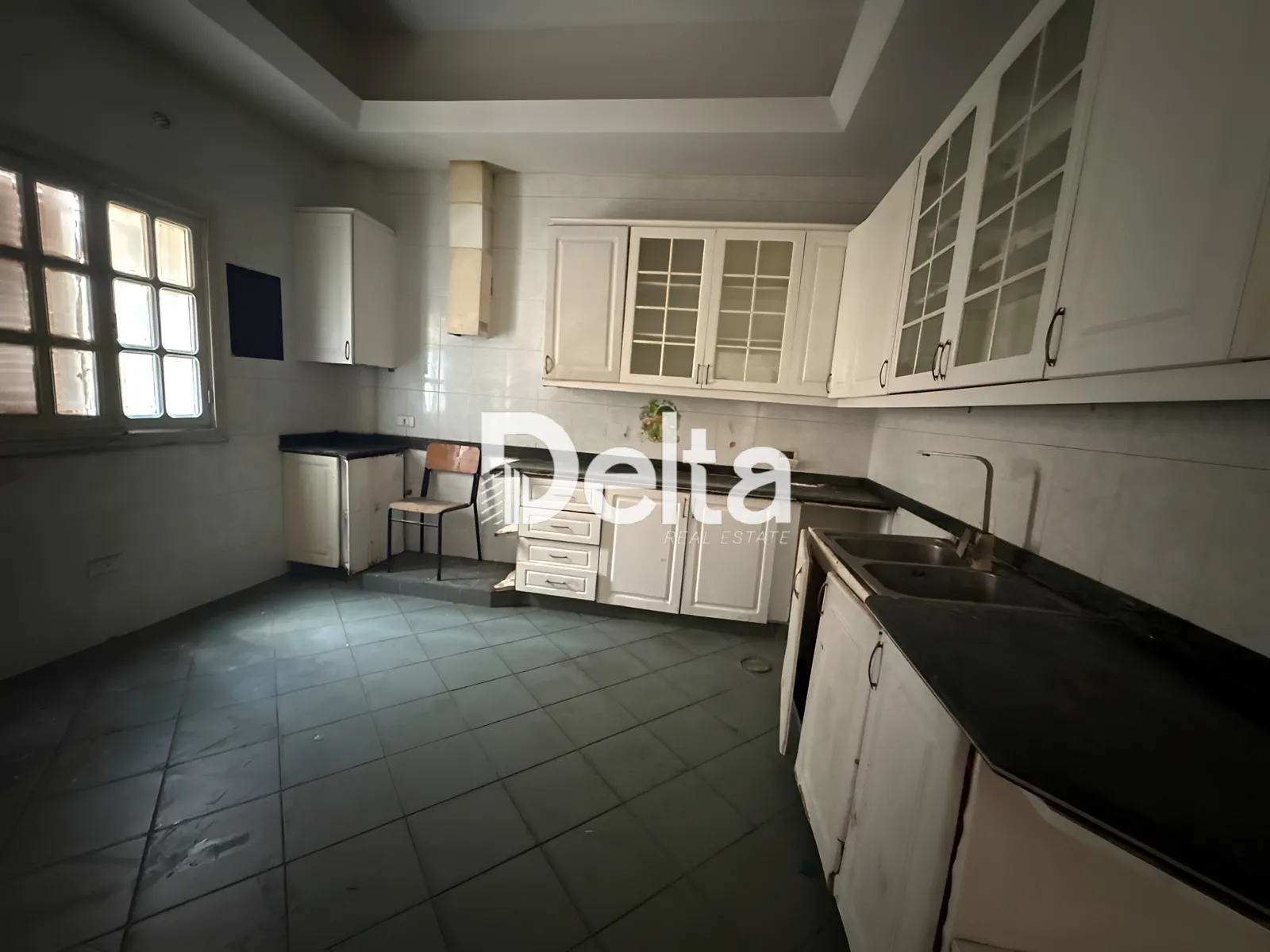 Apartment for rent in Zarif