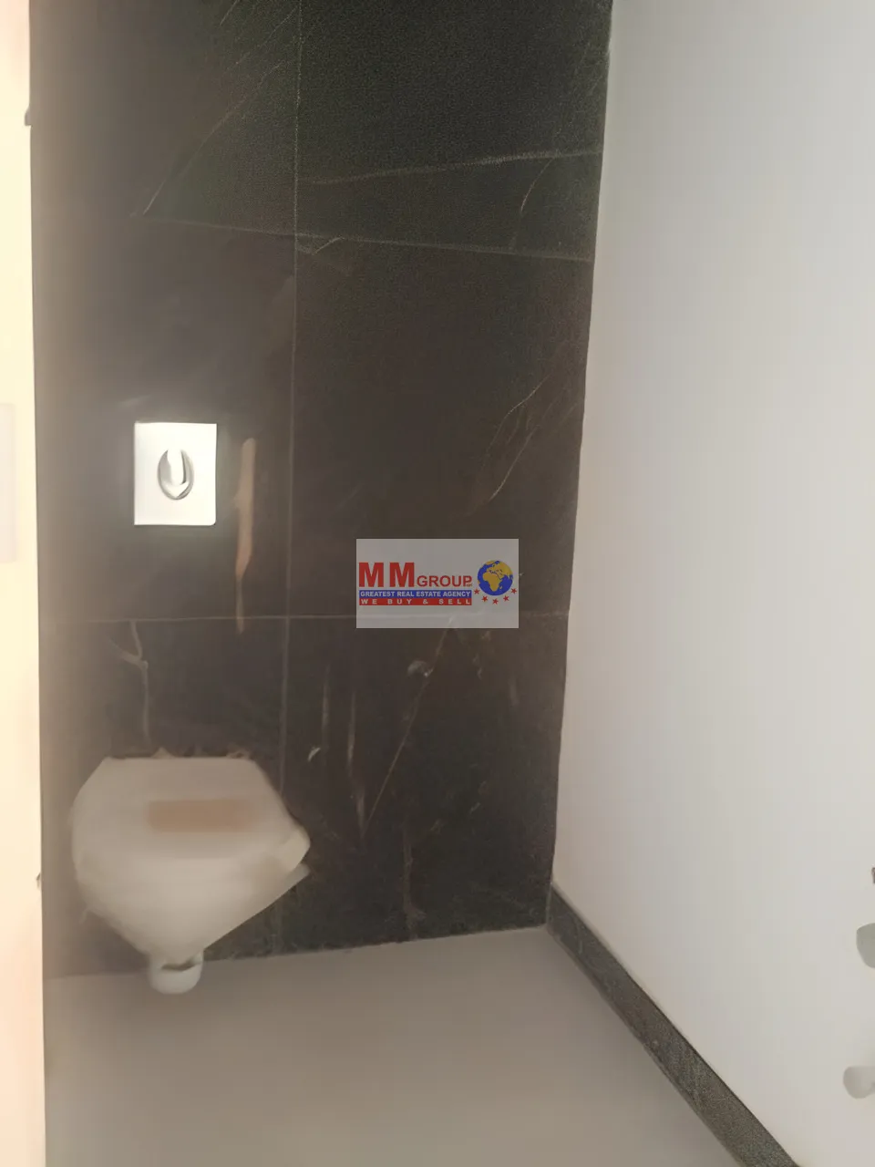 Apartment for Sale in Al Oyoun - 2 bed, 3 bath
