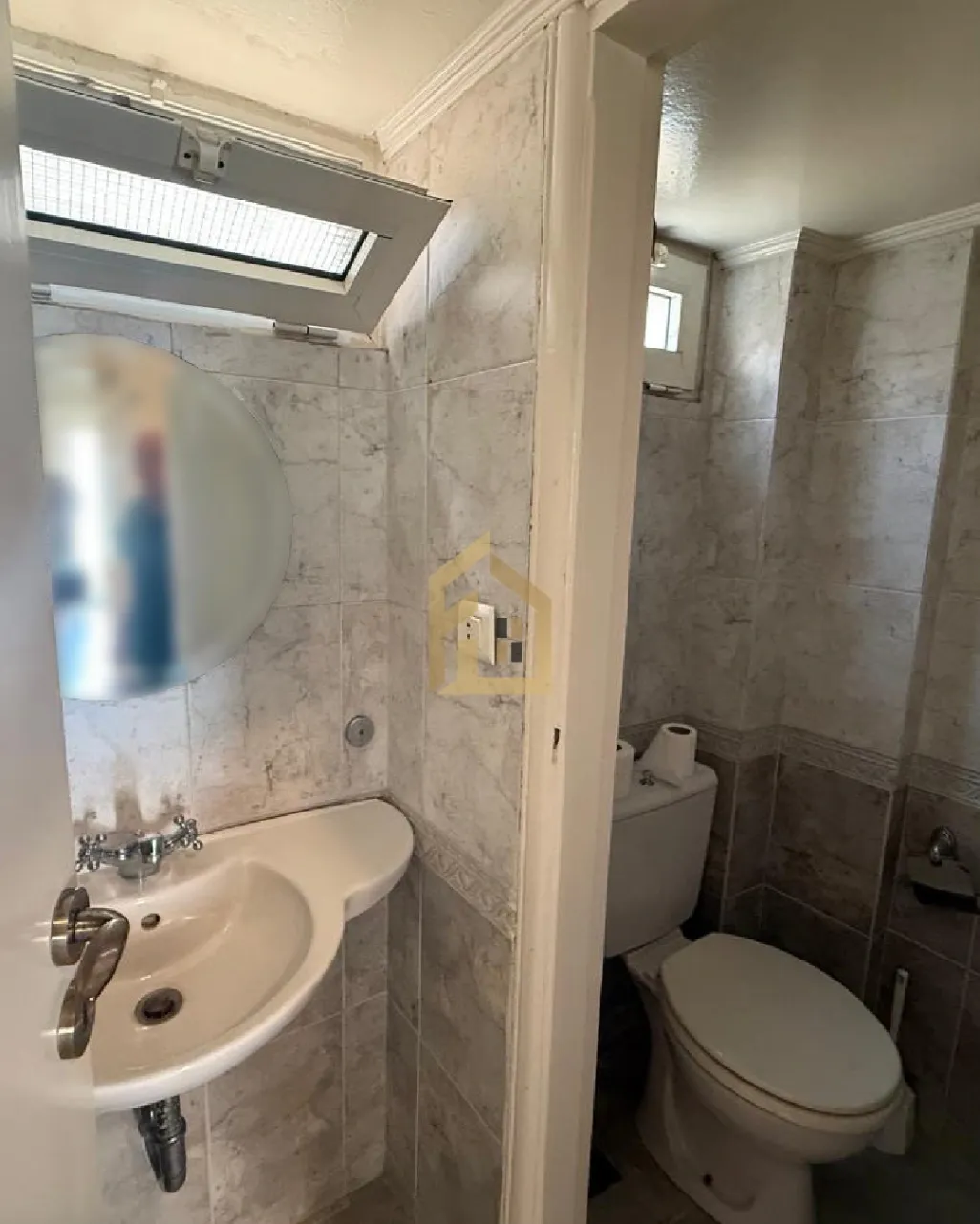 Apartment for rent in Achrafieh, Beirut, Lebanon - 2 bed, 2 bath
