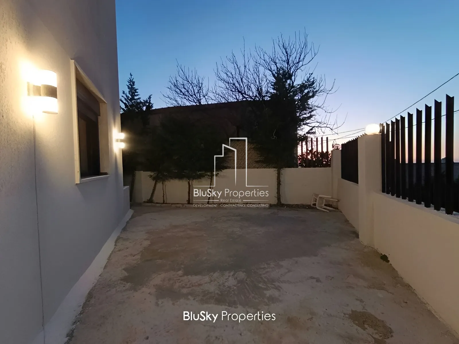 Apartment for Sale in Blat - 3 bed, 2 bath