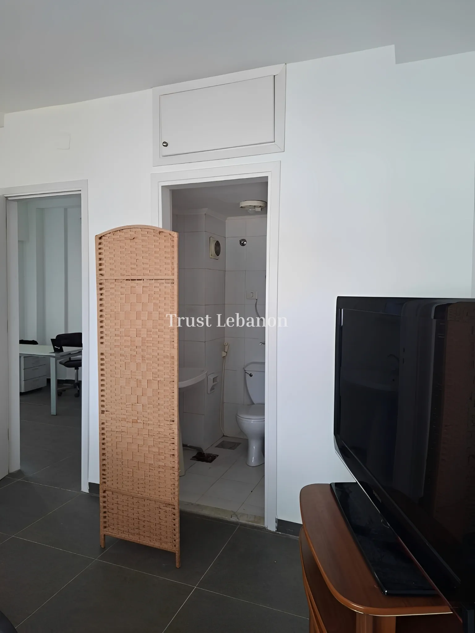 Office for rent in Beirut, Hamra