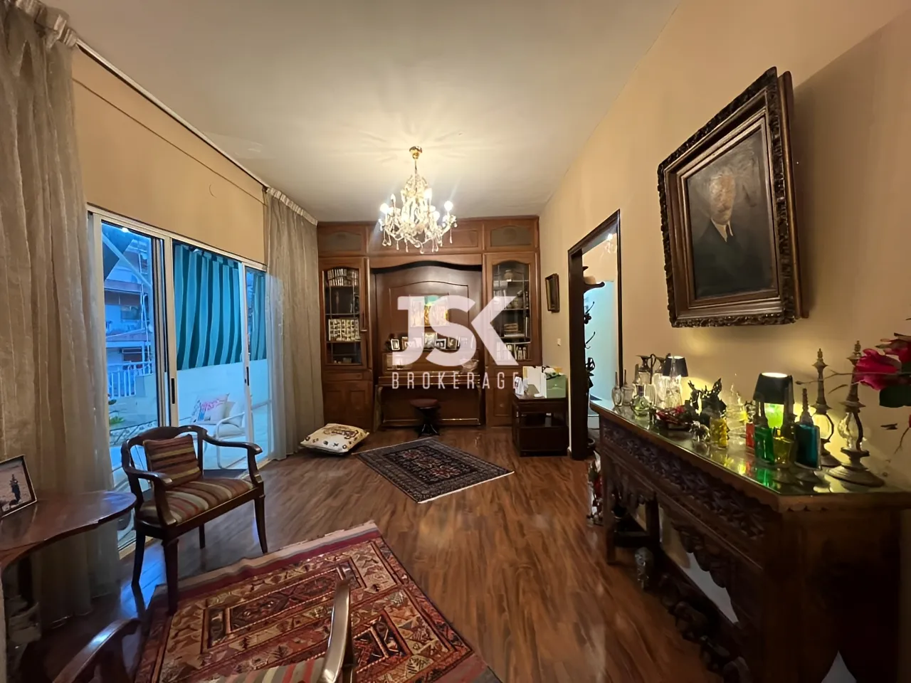 Apartment for Sale in Achrafieh - 3 bed
