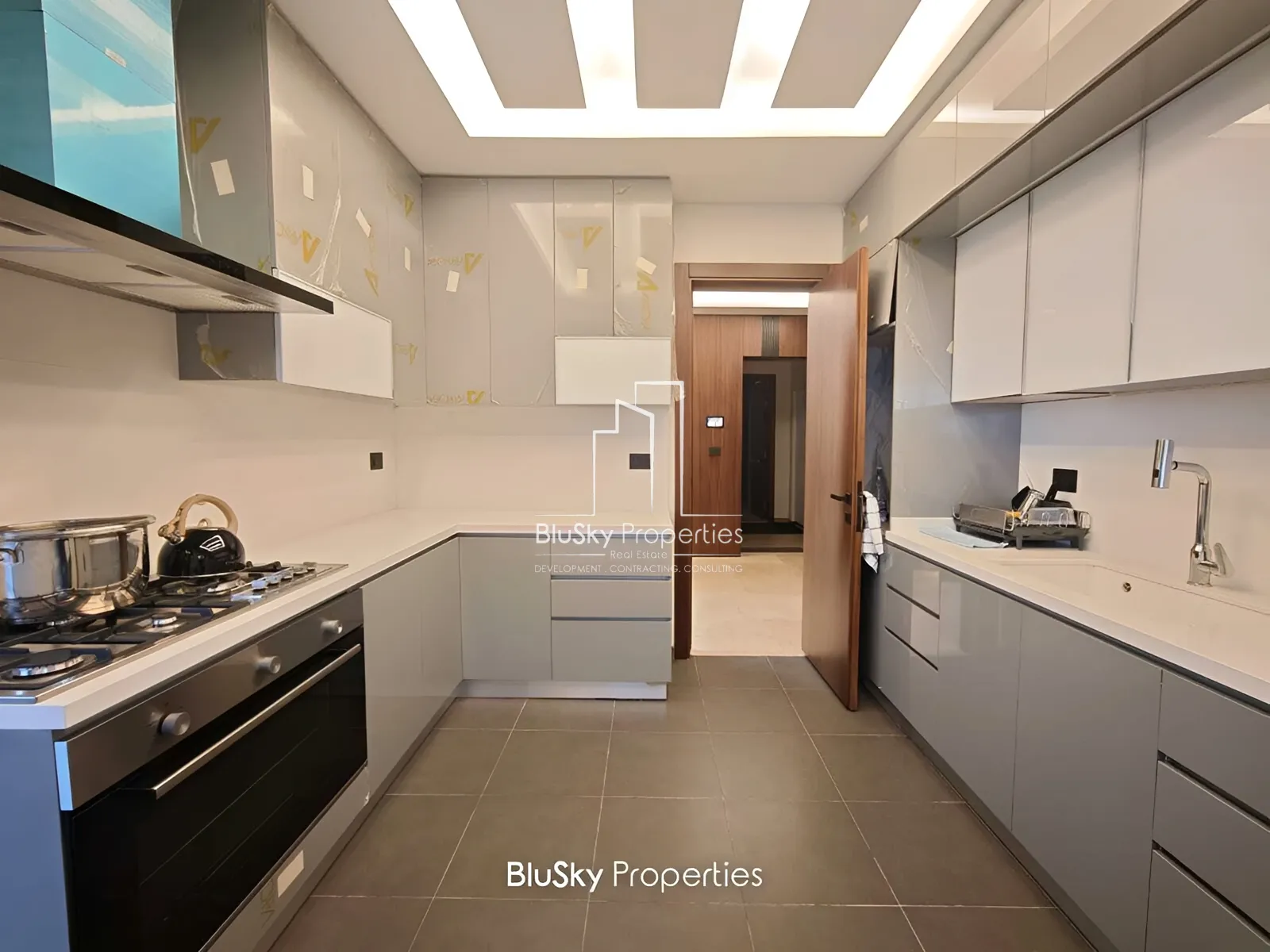 Apartment for Sale in Ain Saade