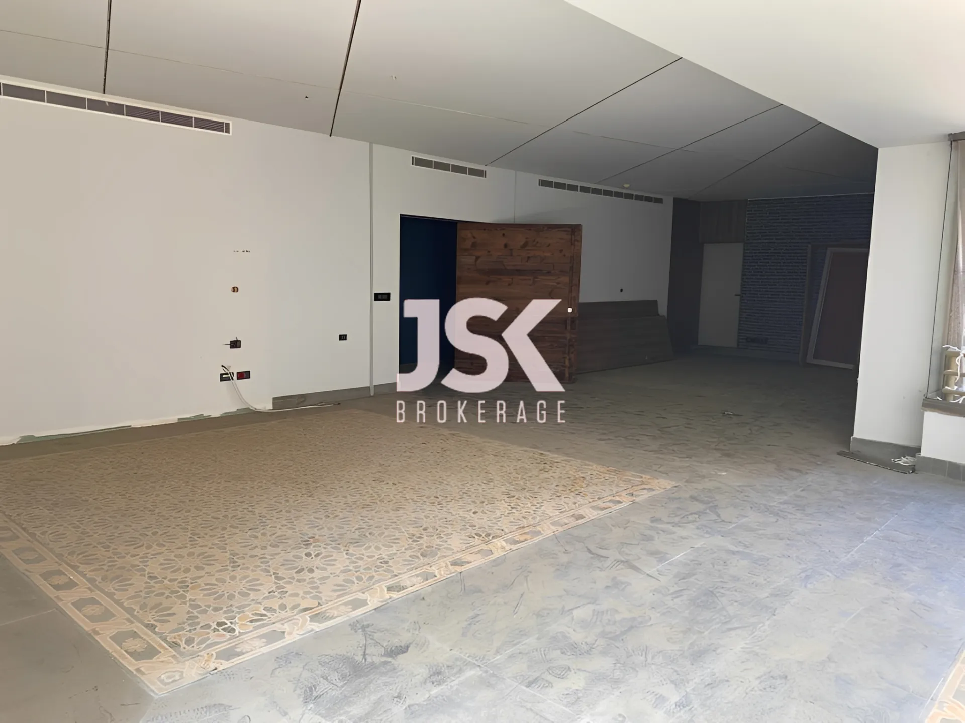 Office for Rent in Tabariss, Achrafieh, Beirut, Lebanon