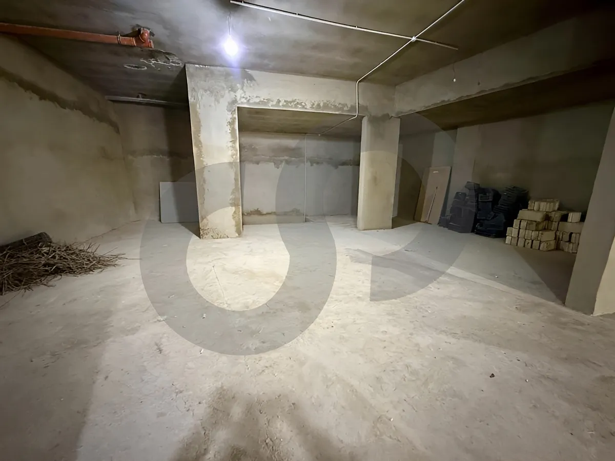 Warehouse for sale in Baabda