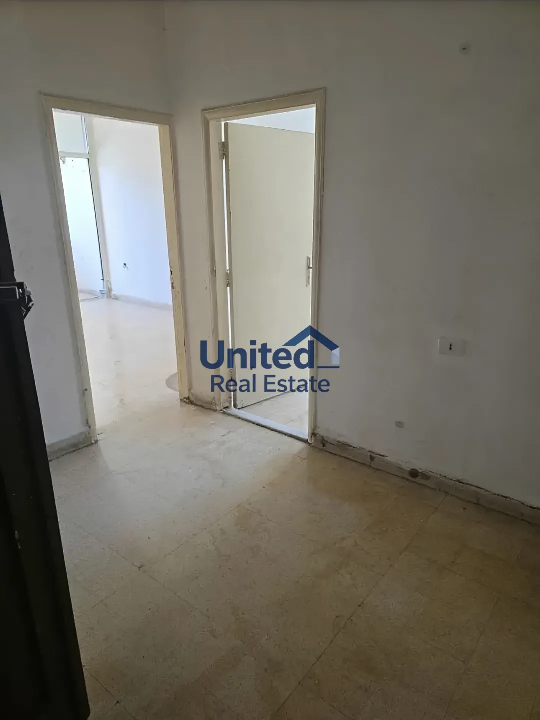 Apartment for sale in Forn El Chebbak