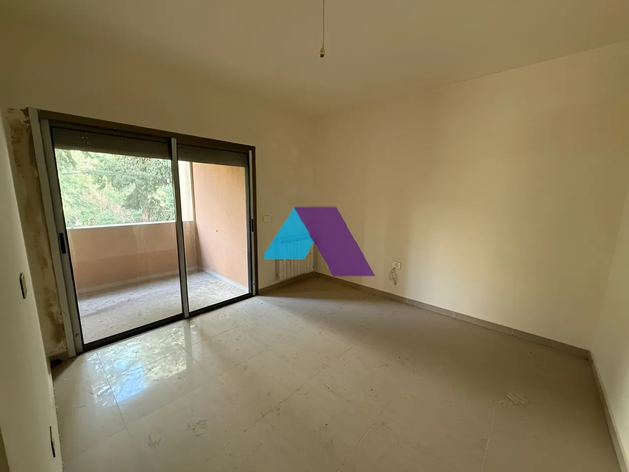 Apartment for Sale in Ballouneh