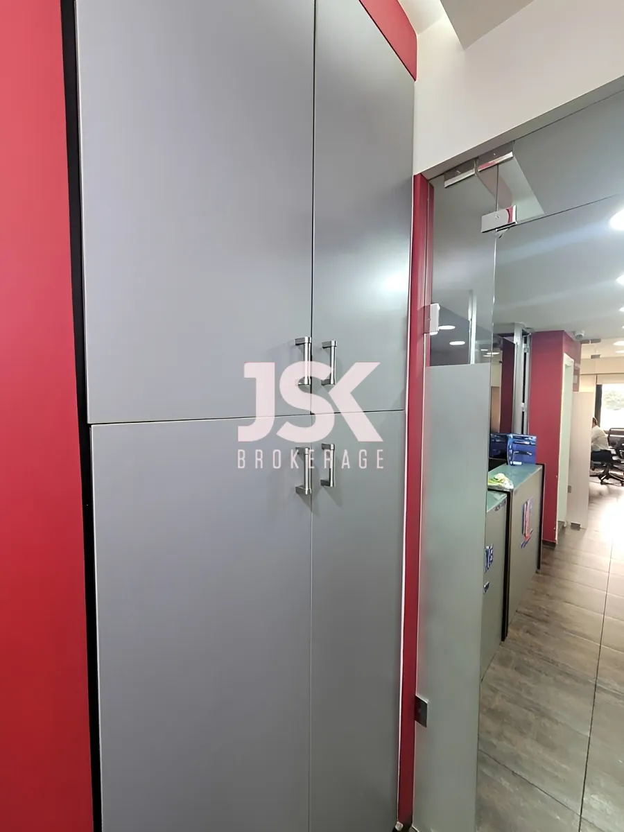 Office for rent in Sin El Fil