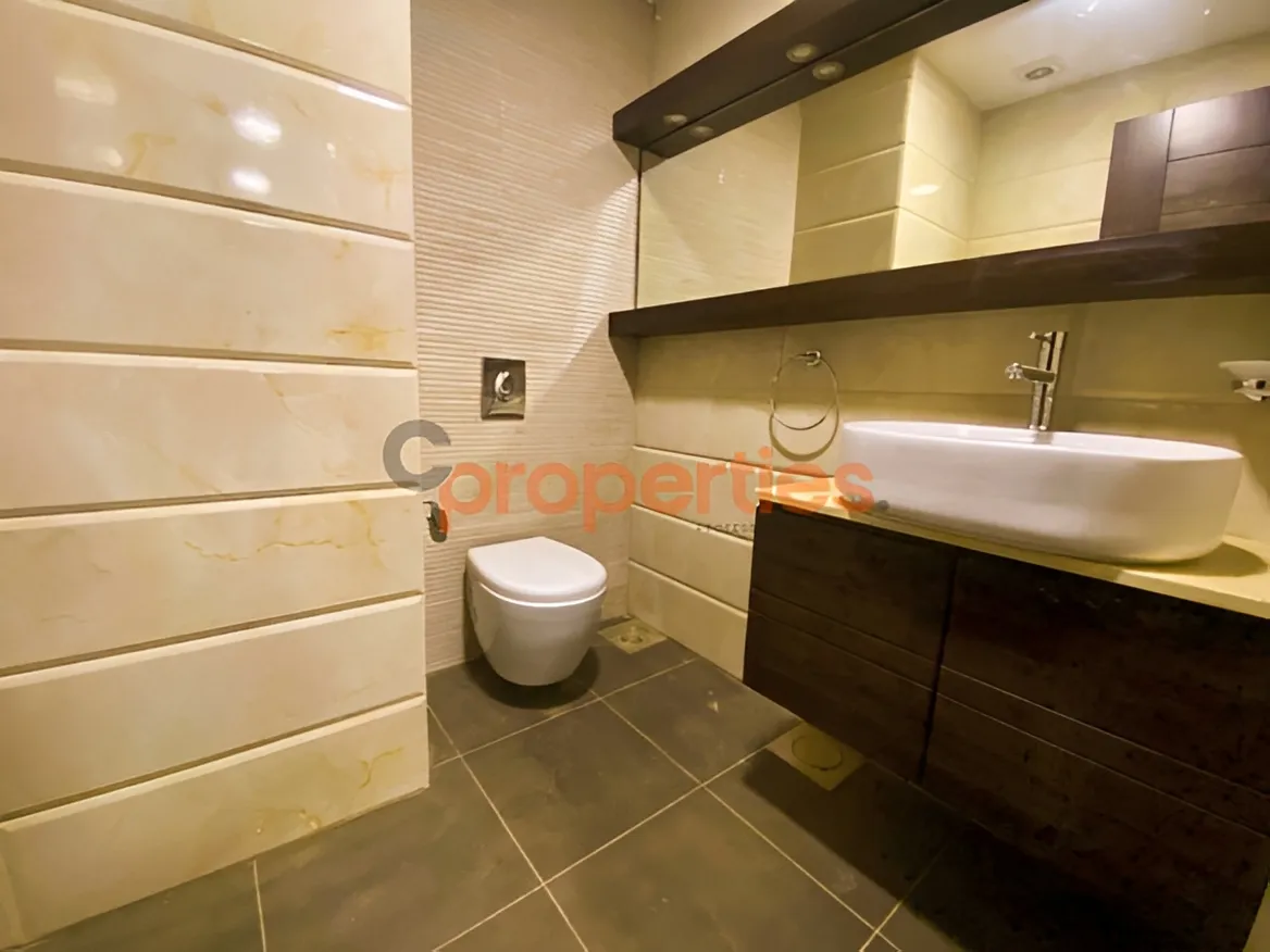 Apartment for Sale in Yarzeh - 3 bed, 4 bath