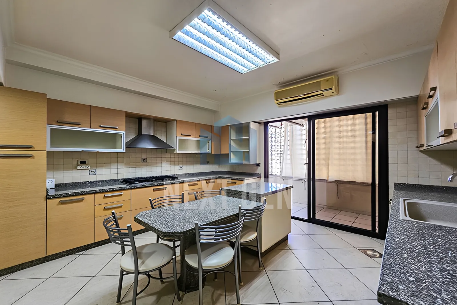 Apartment for Rent in Ain El Tineh