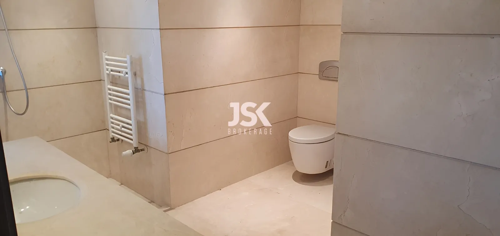 Apartment for Sale in Ras