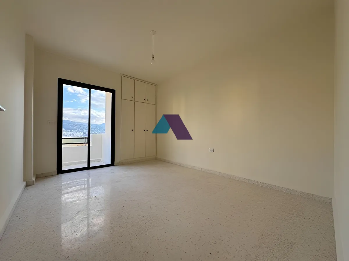 Apartment for Sale in Aamchit