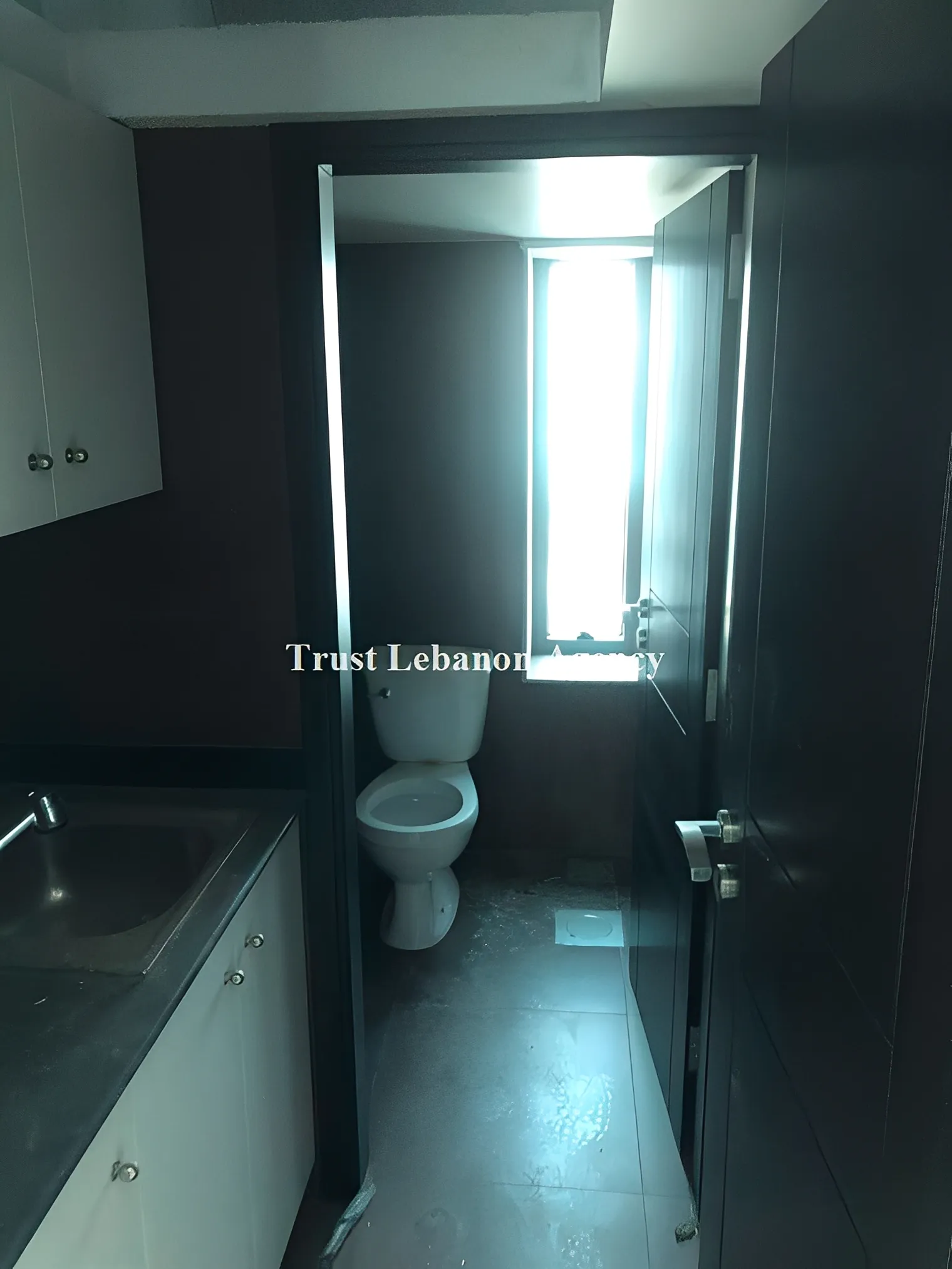 Office for rent in Metn, Sid El Bauchrieh