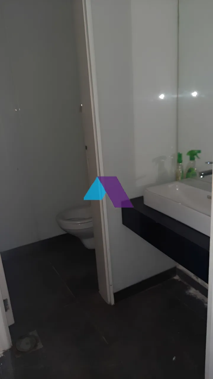 Shop for rent in Achrafieh