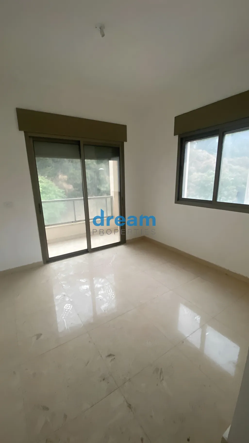 Apartment for sale in Mar Takla, Hazmieh - 2 bed, 4 bath