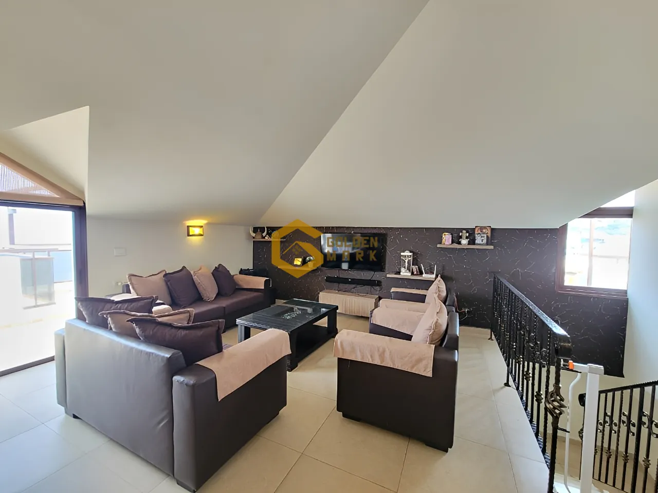 Duplex for Sale in Nahr Ibrahim - 5 bed, 4 bath