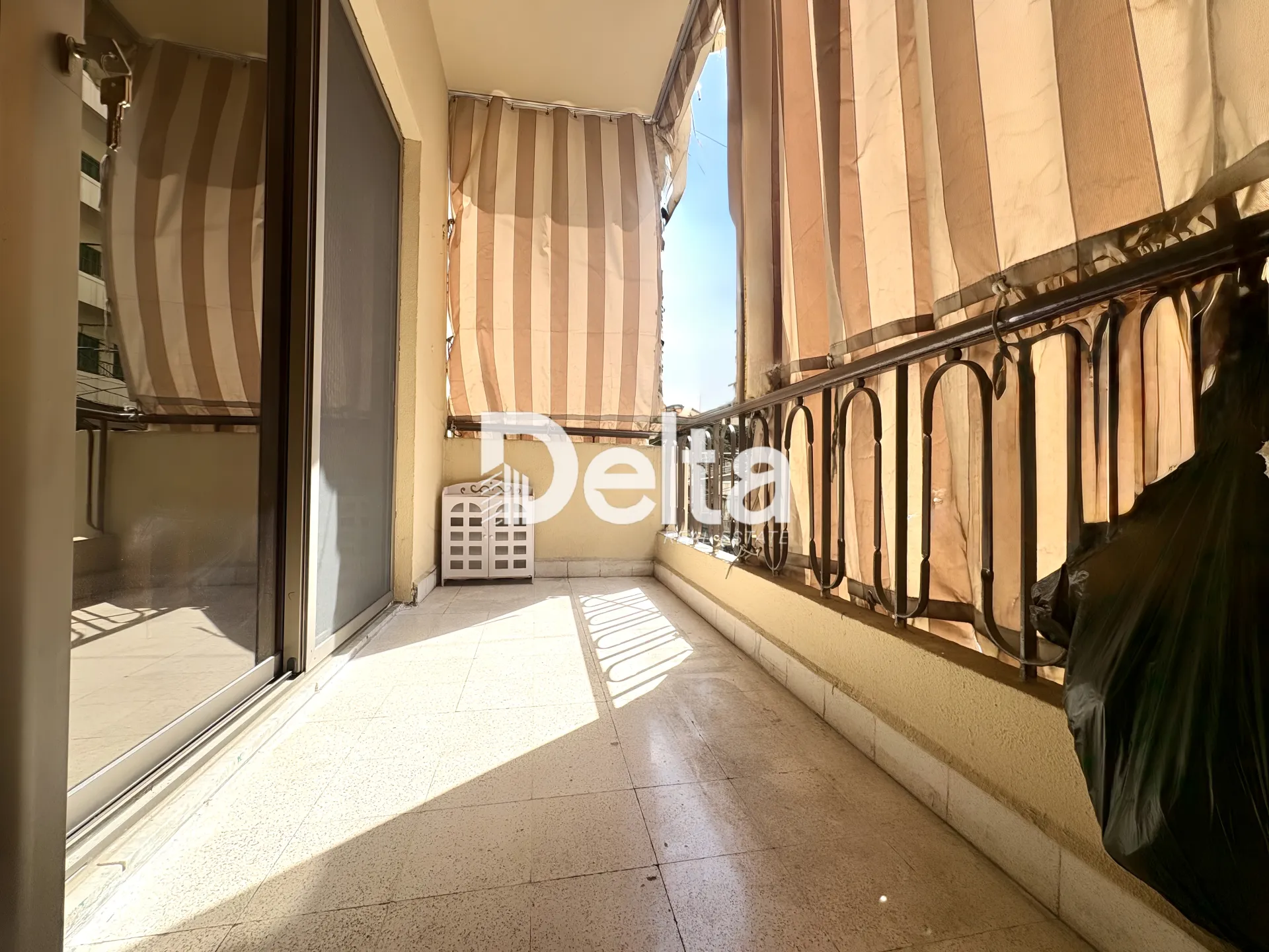Apartment for rent in Ras Al Naba'a
