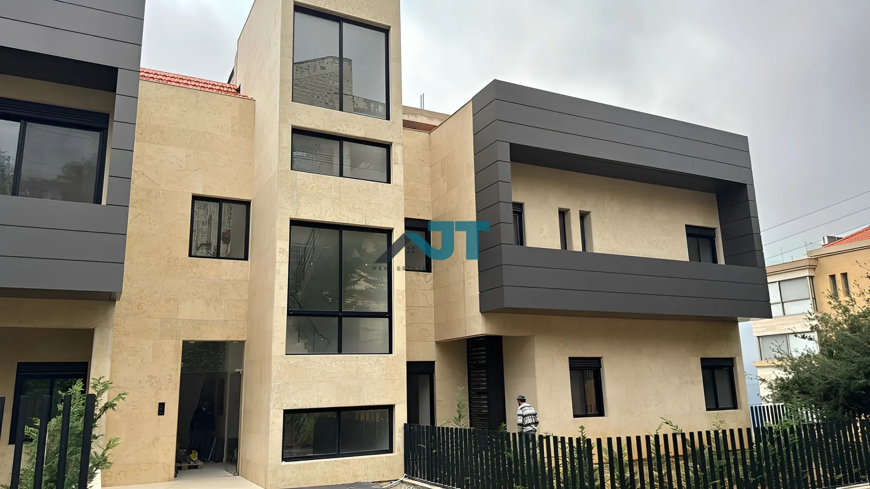 Apartment for Rent in Ain Aar, Lebanon - 3 bed, 4 bath