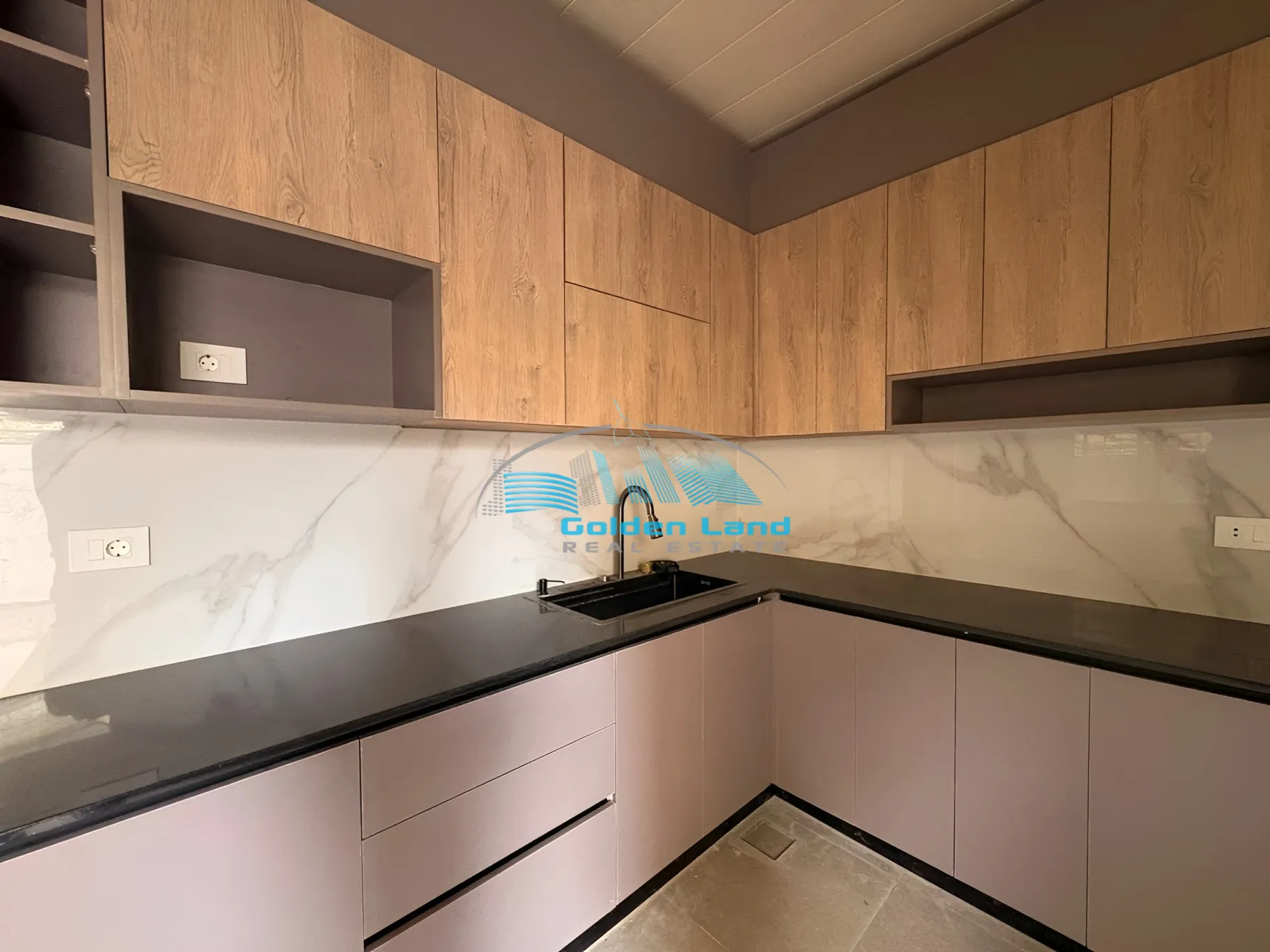 Apartment for sale in Mazraat Yachoua, Lebanon