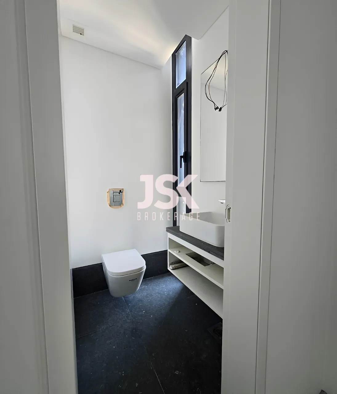 Apartment for Sale in Saifi Village