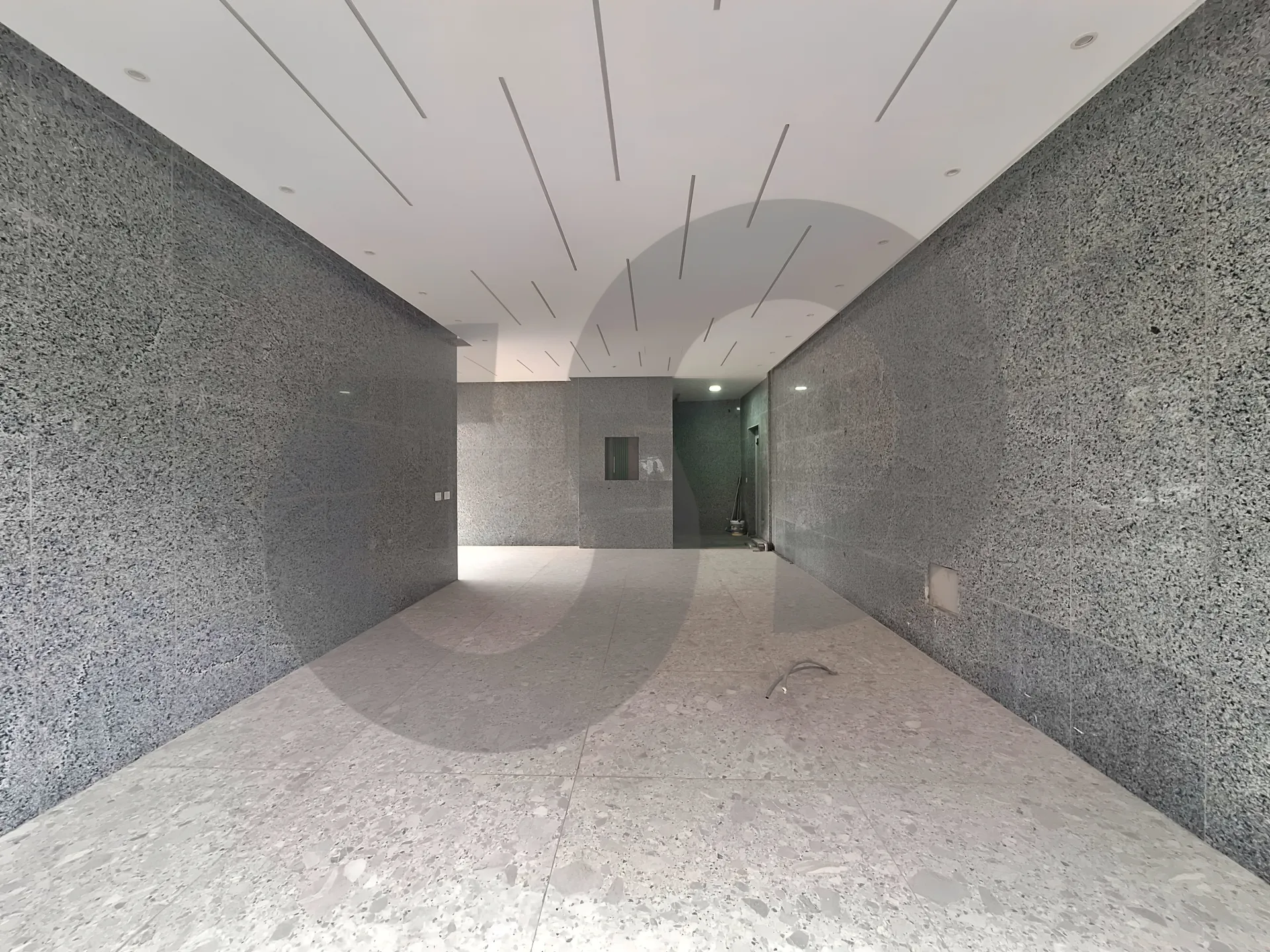 Building for Rent in Jdeideh