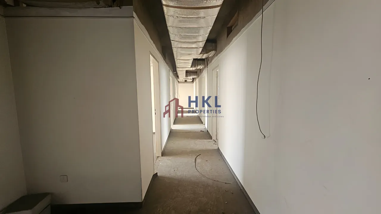 Office for rent in Corniche Al Naher, Beirut, Lebanon