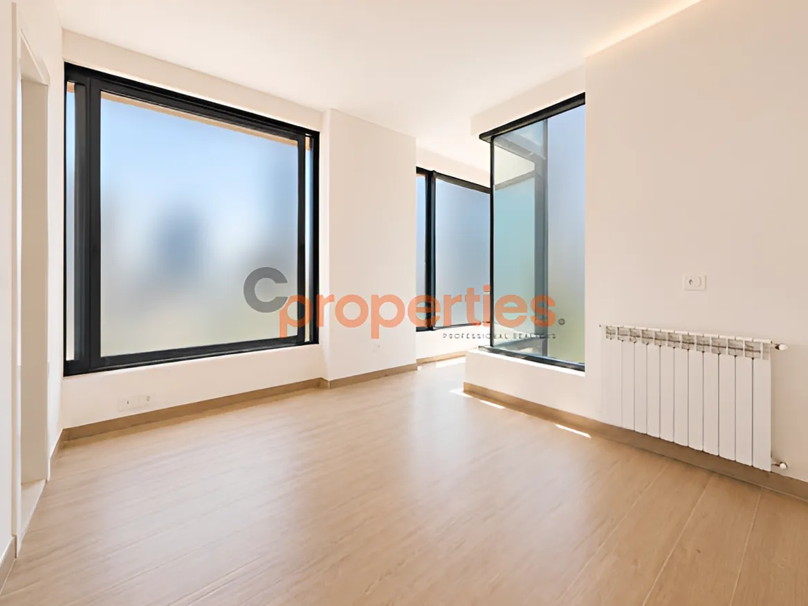 Apartment for Sale in Ain Al Mraiseh - 5 bath