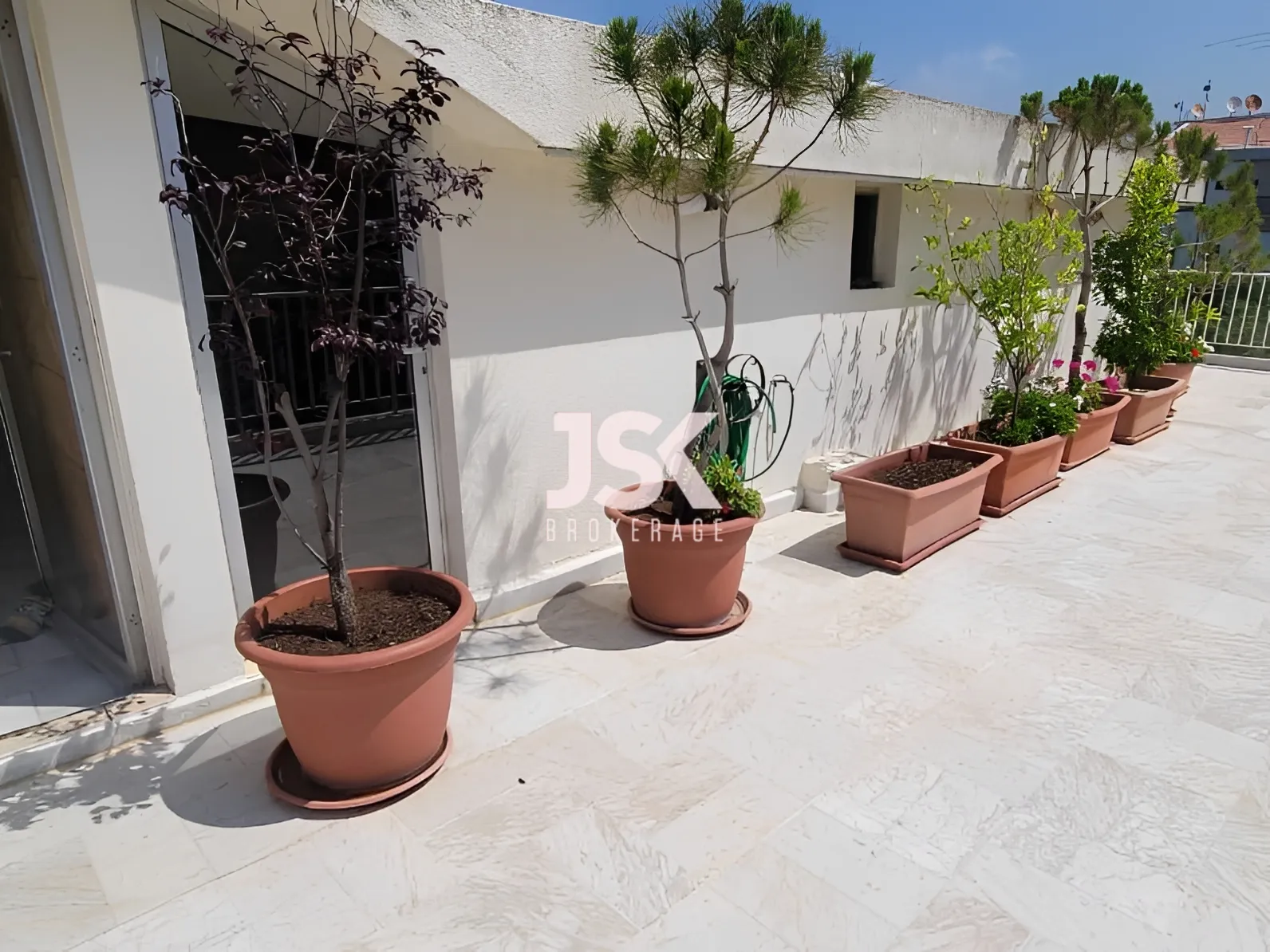Apartment for Sale in Ajaltoun