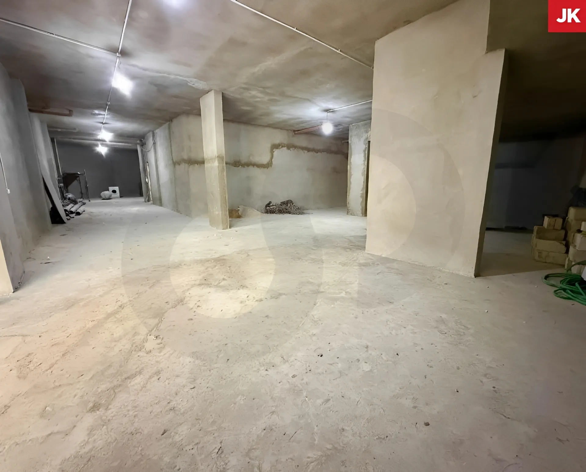 Warehouse for sale in Baabda