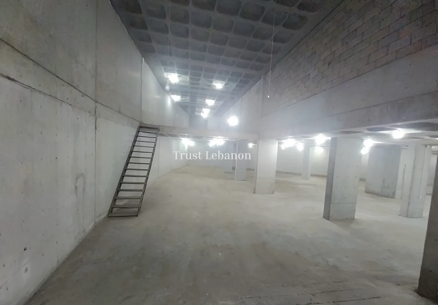 Warehouse for rent in Naqqache, Lebanon