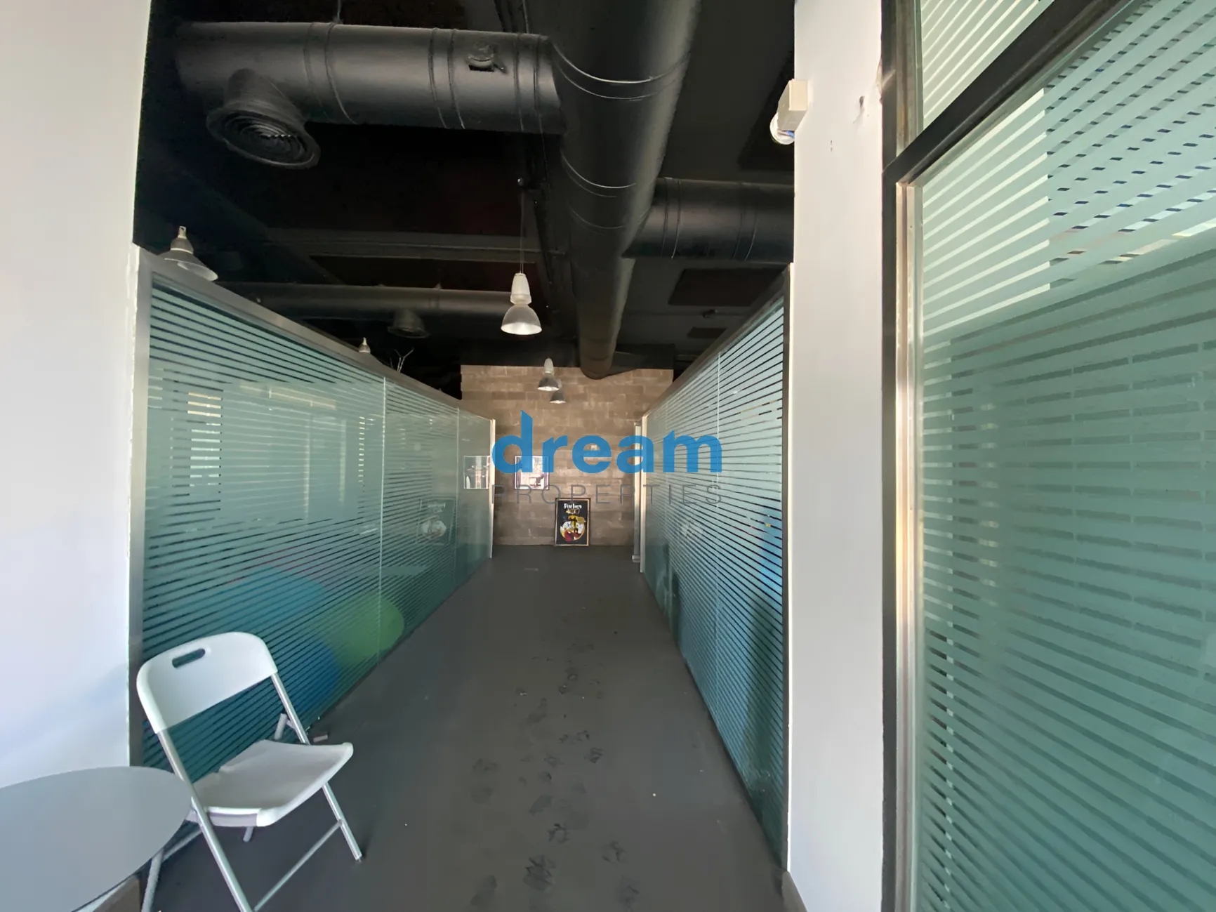 Office for sale in Horch Tabet