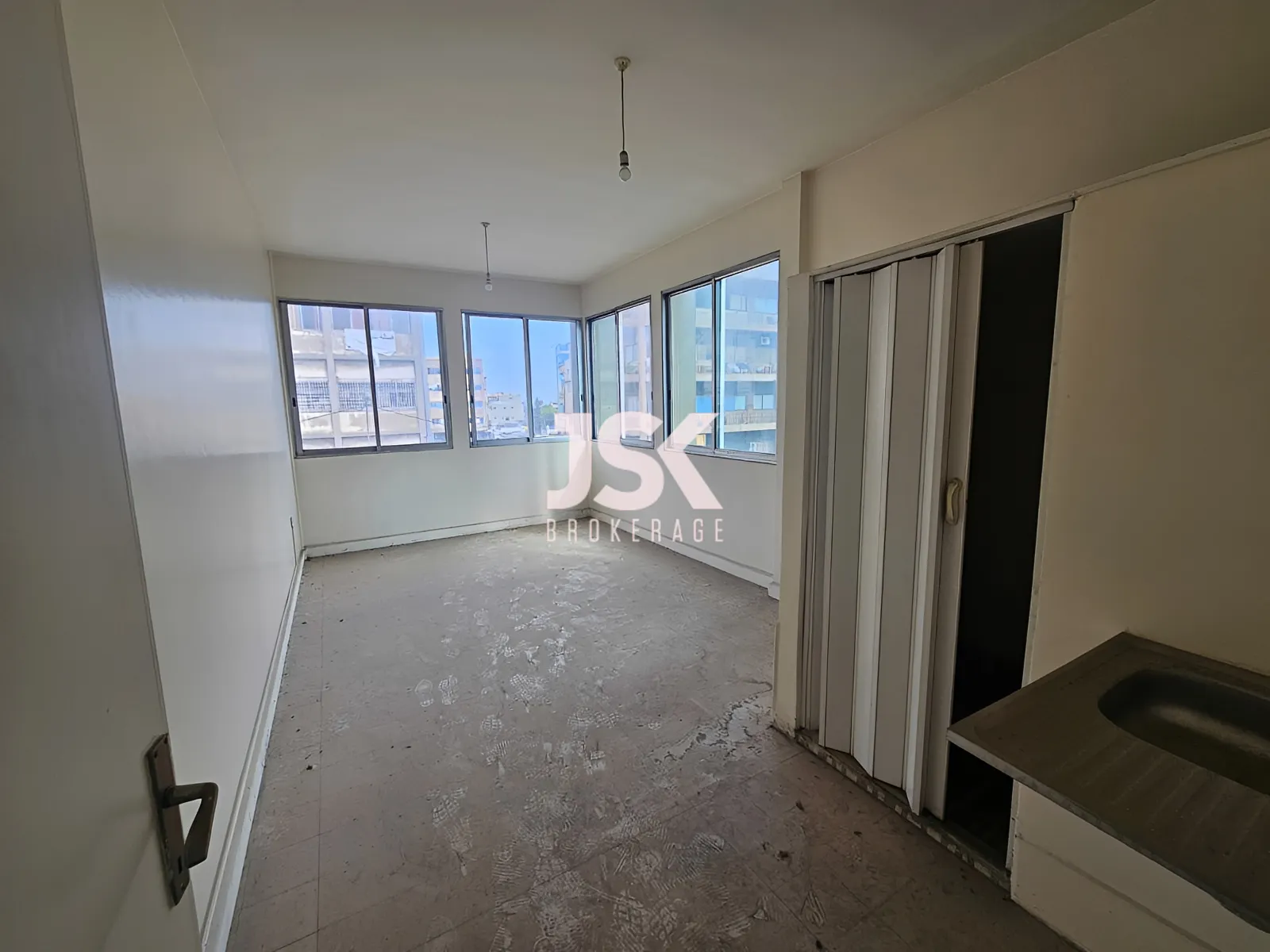Office for Rent in Bourj Hammoud