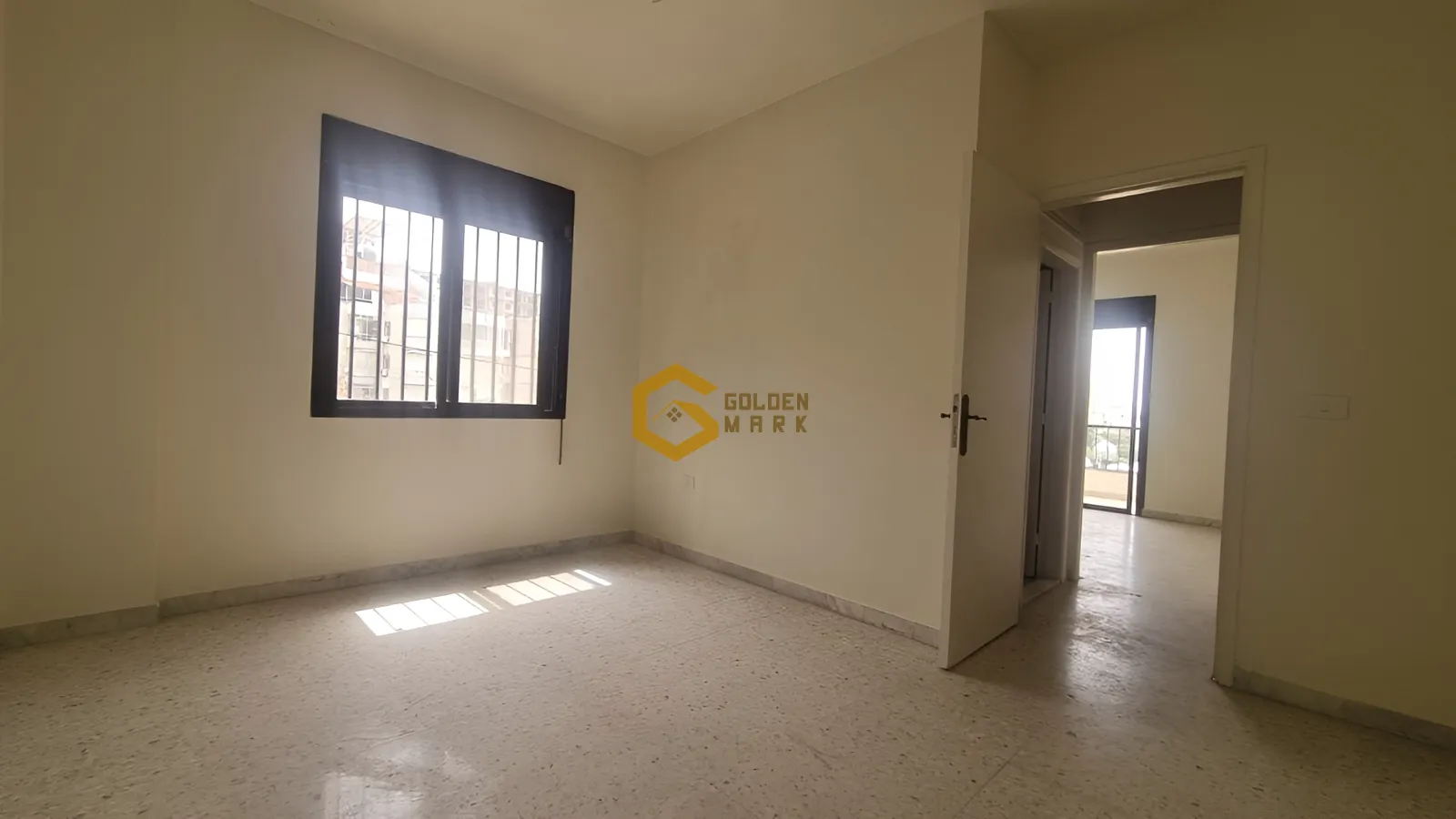 Apartment for Sale in Qornet El Hamra - 2 bed, 2 bath