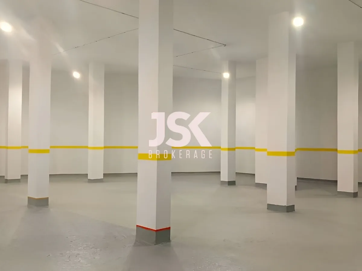 Warehouse for sale in Dbayeh