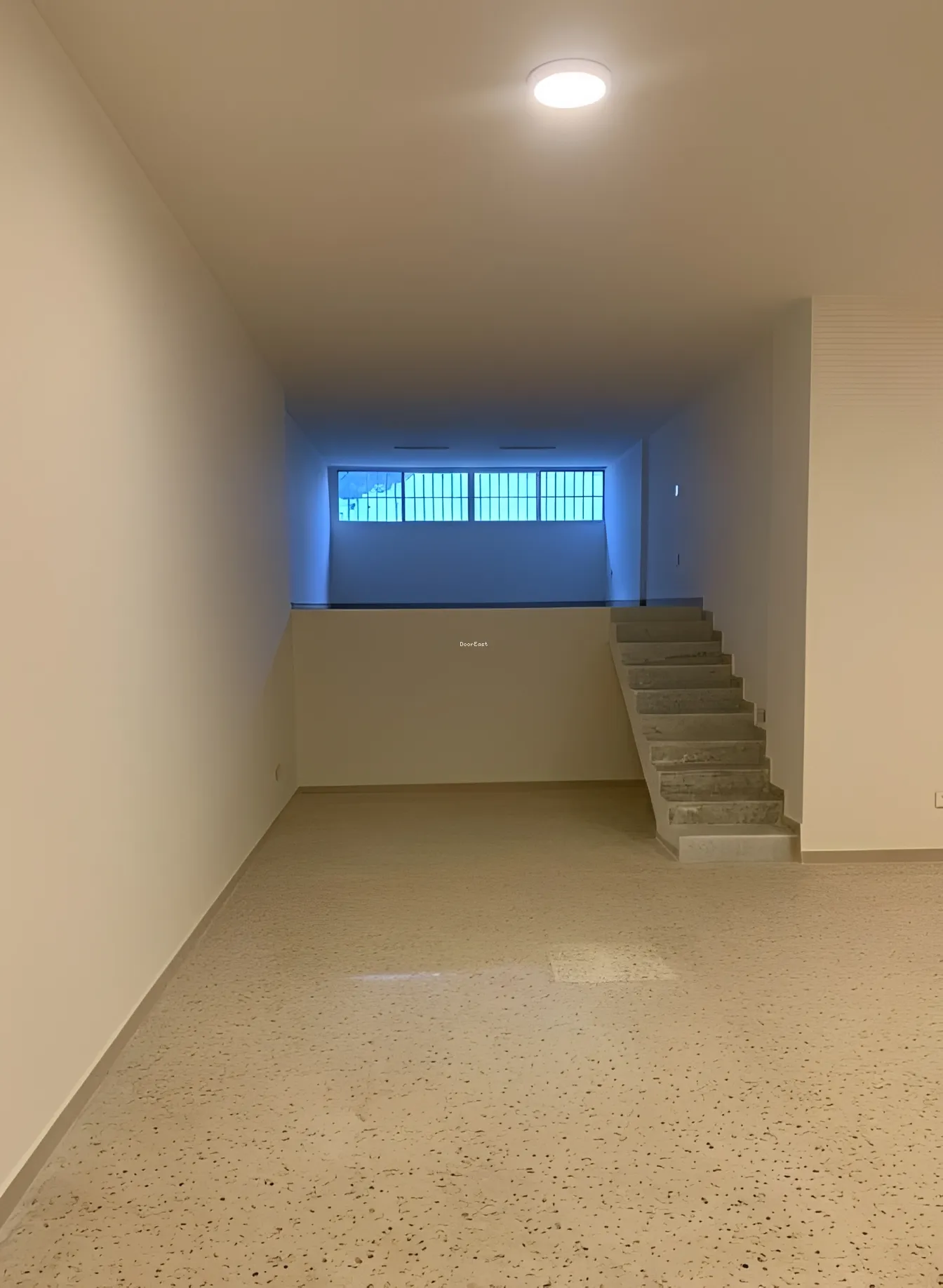 Shop for rent in Ajaltoun
